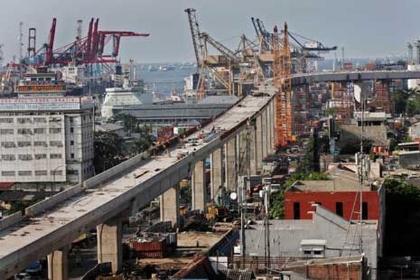 Membangun Infrastruktur