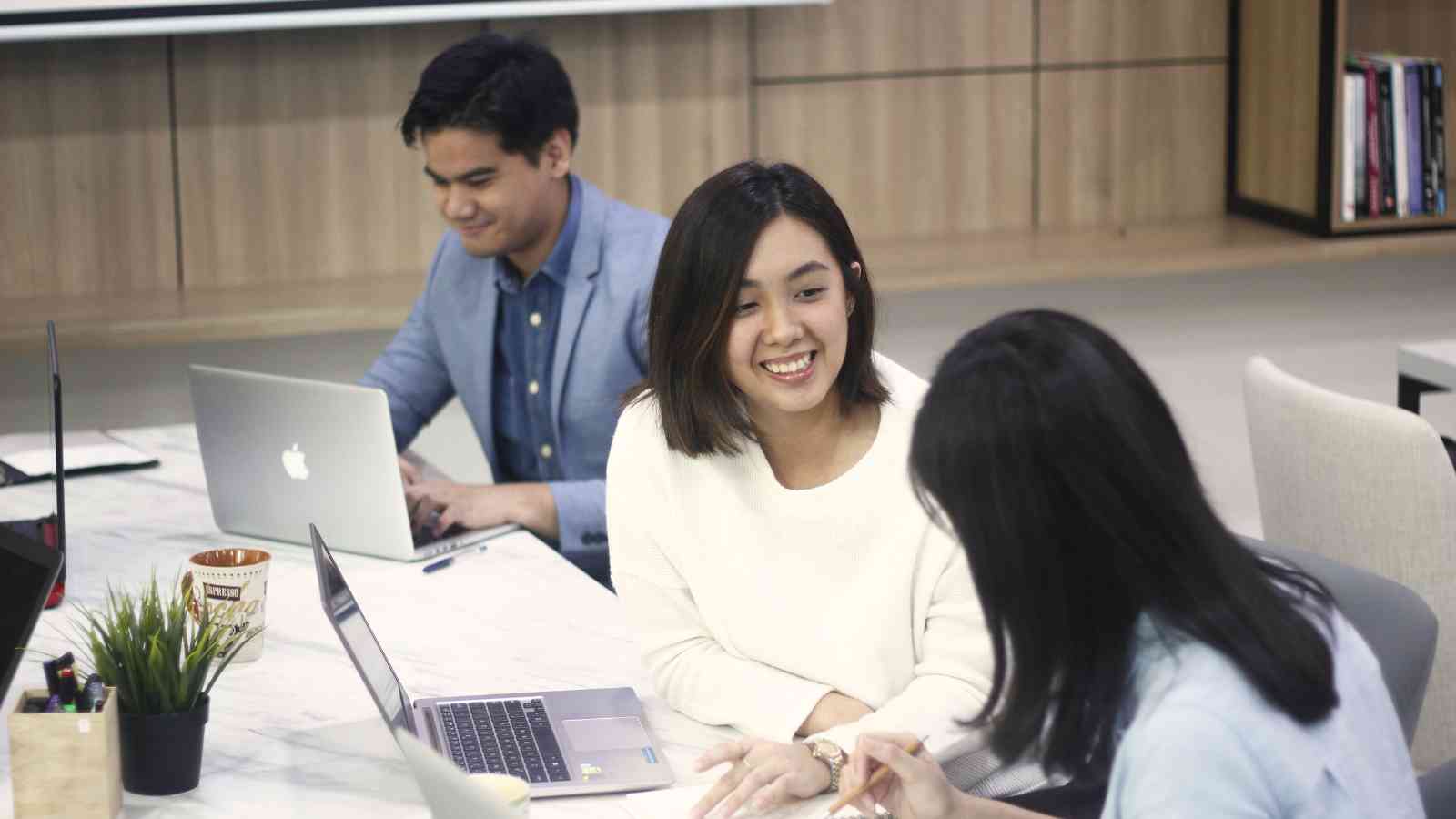 Daftar Peluang Usaha yang Memberikan Keuntungan Bidang IT